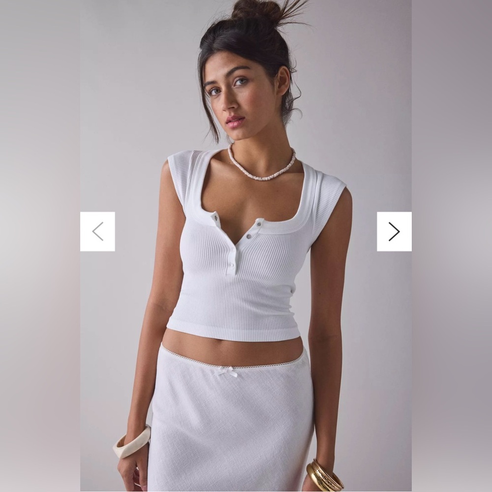 Urban Outfitters Out from Under ribbed white shirt size xxs/xs